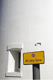 2K太抠门？Switch《乐高2K竞速》实体版竟没游戏卡